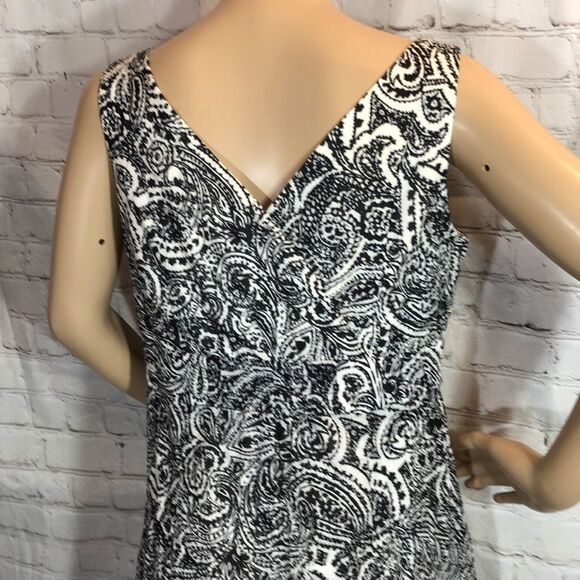 Land’s End Black and White Paisley Print Fit and Flare Dress 8 - Picture 7 of 10